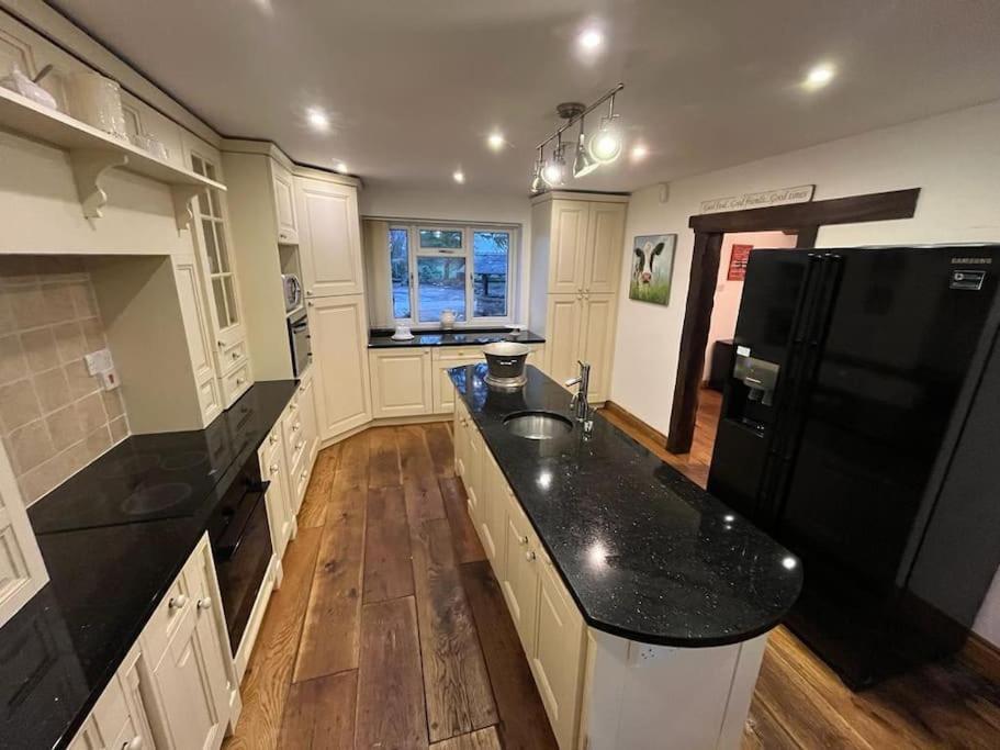 Brownhills Vila Eaton  Exterior foto